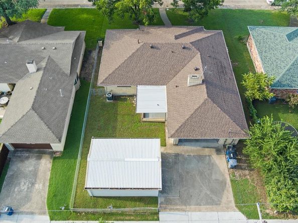 5823  Marview Lane , Dallas Texas 75227
