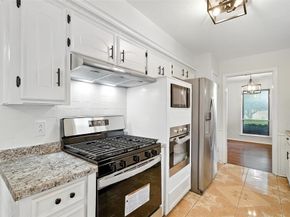 5823  Marview Lane , Dallas Texas 75227