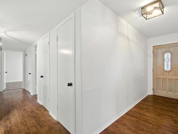 5823  Marview Lane , Dallas Texas 75227