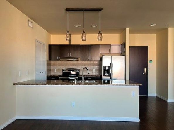 1100 W Trinity Mills Road  2001, Carrollton Texas 75006
