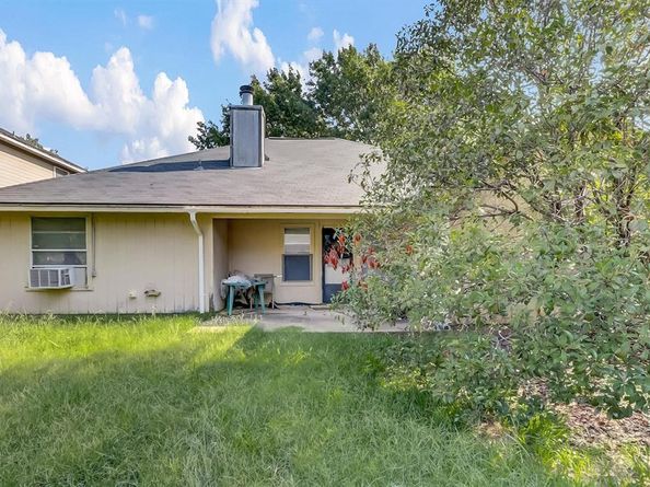 2839  Linden Lane , Grand Prairie Texas 75052