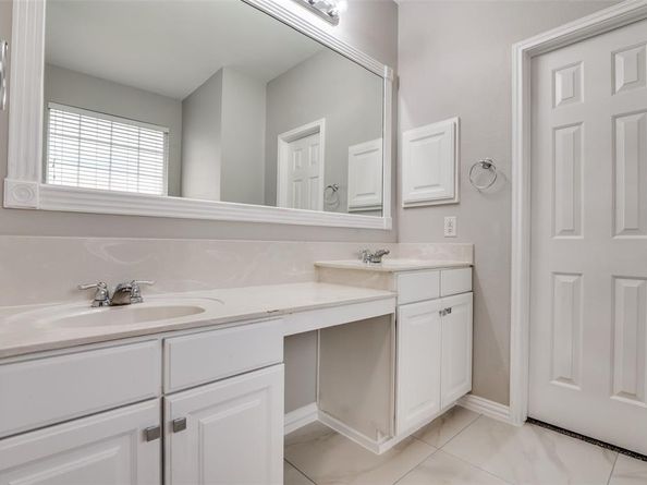 1711  Chadwick Drive , Cedar Hill Texas 75104