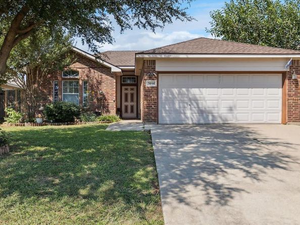 2044  Beacon Way , Fort Worth Texas 76140