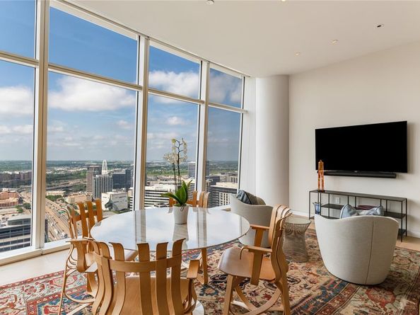 1918  Olive Street  3302, Dallas Texas 75201