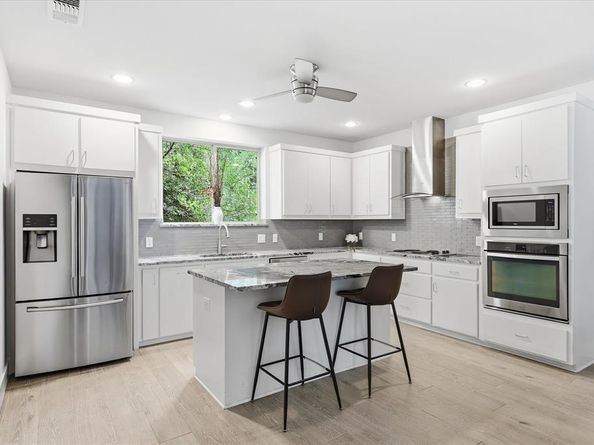 521  Diamond Point Drive , Oak Point Texas 75068