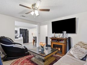 1606  Mentor Avenue , Dallas Texas 75216