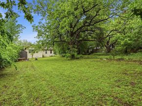 1606  Mentor Avenue , Dallas Texas 75216