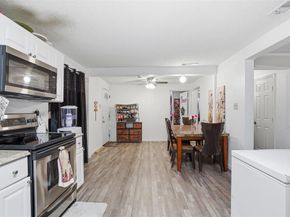 1606  Mentor Avenue , Dallas Texas 75216