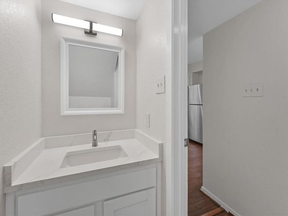 7640 W Greenway Boulevard  6F, Dallas Texas 75209