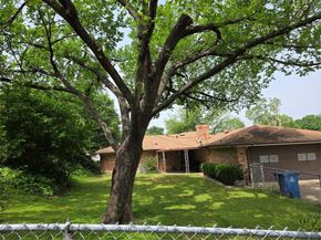 932  Ray Andra Drive , DeSoto Texas 75115