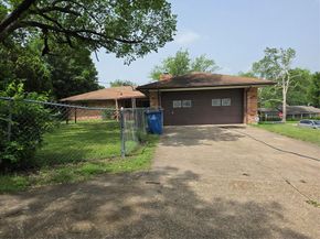 932  Ray Andra Drive , DeSoto Texas 75115
