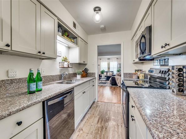 13618  Brookgreen Drive , Dallas Texas 75240