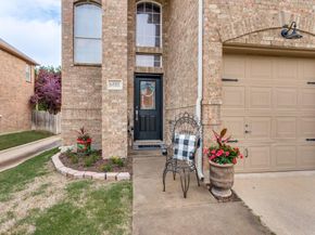 6811  Shore Breeze Court , Arlington Texas 76016