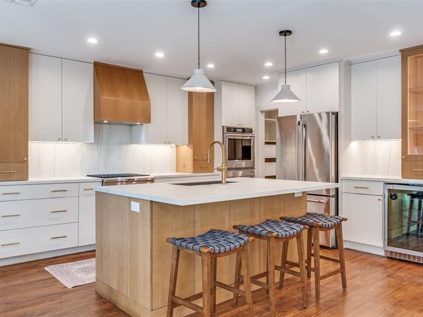 7838  Southwestern Boulevard , Dallas Texas 75225