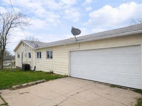 1413  Lindsey Street , Fort Worth Texas 76105