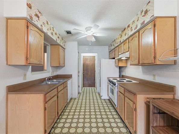 6609  Yolanda Drive , Fort Worth Texas 76112