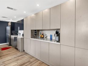 6211  Northwest Highway  400, Dallas Texas 75225