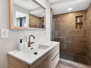 6211  Northwest Highway  400, Dallas Texas 75225