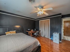 1548  Carl Street , Fort Worth Texas 76103