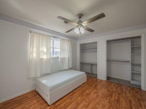 1548  Carl Street , Fort Worth Texas 76103