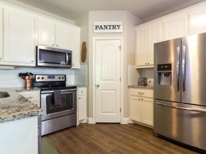 751  Stell Avenue , Mansfield Texas 76063