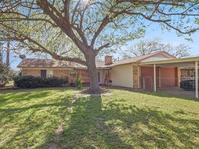 409  Colonial Drive , Garland Texas 75043