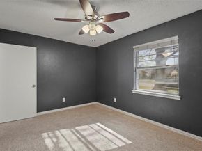 409  Colonial Drive , Garland Texas 75043