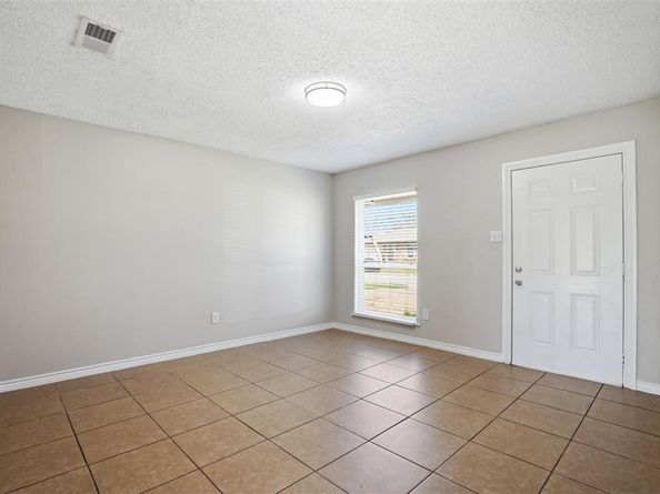 6944  Knob Hill Road , Forest Hill Texas 76140