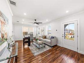 827  Westmount Avenue , Dallas Texas 75211