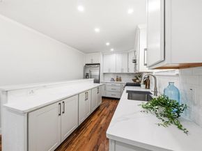 827  Westmount Avenue , Dallas Texas 75211