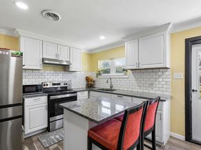 2141  Ridgeview Street , Fort Worth Texas 76119