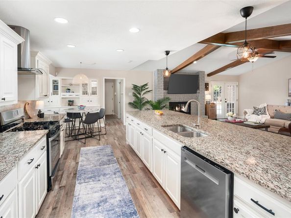 9352  Briarhurst Drive , Dallas Texas 75243