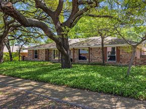 2616  Pin Oak Lane , Plano Texas 75075