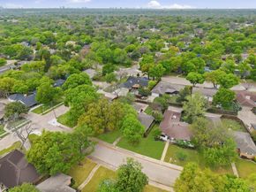 8309  Londonderry Lane , Dallas Texas 75228