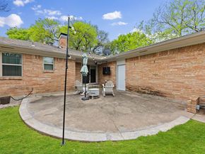 8309  Londonderry Lane , Dallas Texas 75228