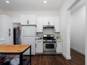 918  Elsbeth Street , Dallas Texas 75208