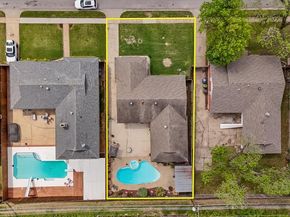 1233  Bardfield Avenue , Garland Texas 75041
