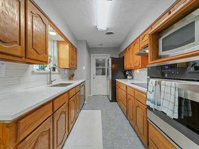 1233  Bardfield Avenue , Garland Texas 75041
