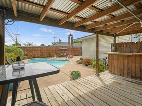 1233  Bardfield Avenue , Garland Texas 75041