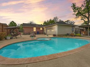 1233  Bardfield Avenue , Garland Texas 75041