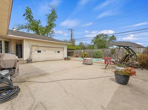 1233  Bardfield Avenue , Garland Texas 75041