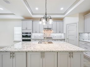 1102  Fort Worth Street , Grand Prairie Texas 75050