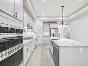 1102  Fort Worth Street , Grand Prairie Texas 75050