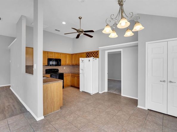 324  Faircrest Drive , Arlington Texas 76018
