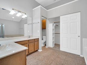 324  Faircrest Drive , Arlington Texas 76018