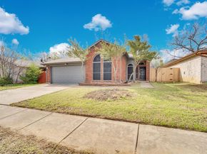 324  Faircrest Drive , Arlington Texas 76018