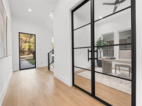 4426  Bonham Street , Dallas Texas 75229