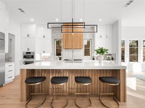 4426  Bonham Street , Dallas Texas 75229