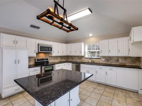 4129  Hackmore Loop , Irving Texas 75061