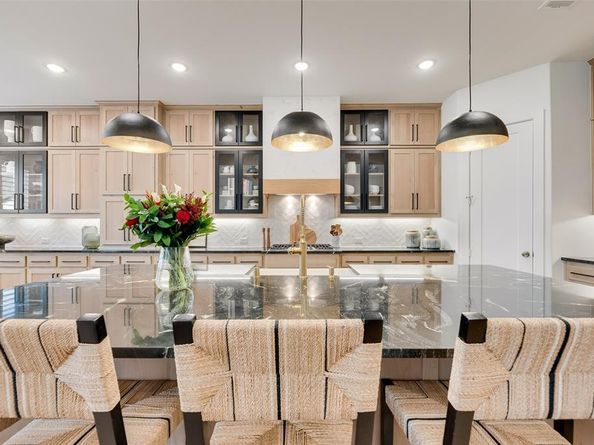 2217  Grey September Street , Celina Texas 75009